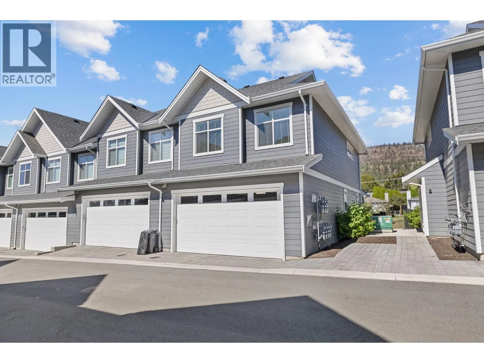 Photo 2 of 30 at #12 – 115 Wyndham Crescent