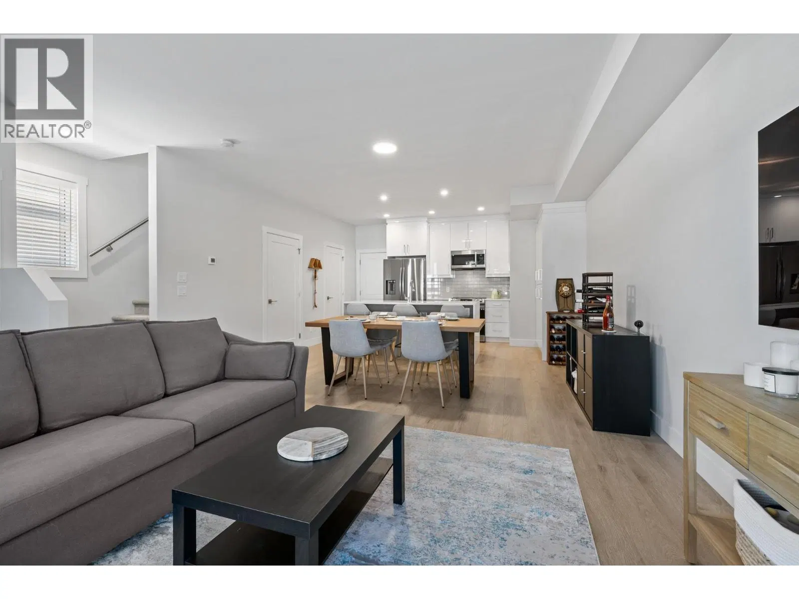 Photo 4 of 30 at #12 – 115 Wyndham Crescent