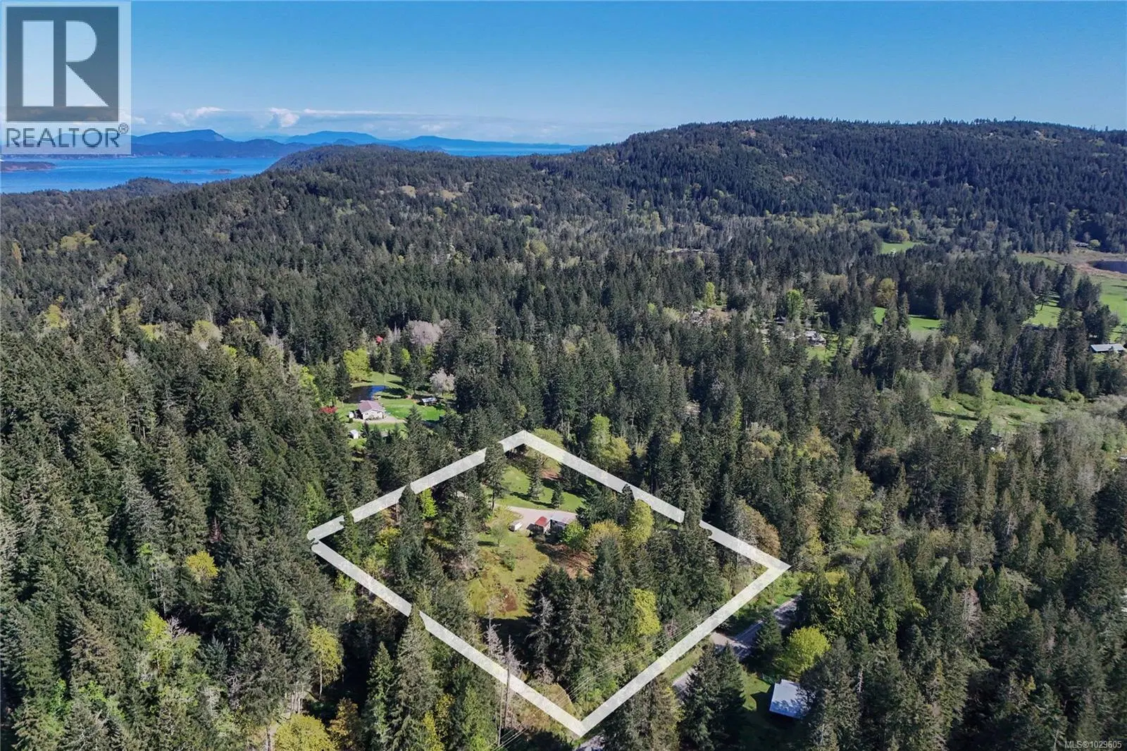 1279 Fulford-Ganges Road