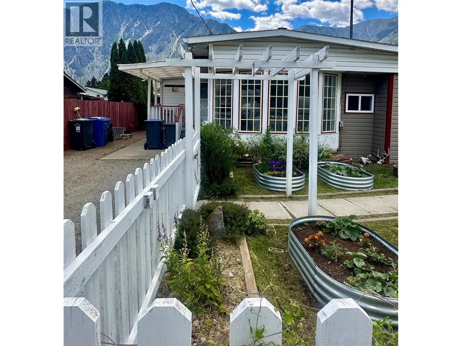 Photo 2 of 52 at 411 6th Avenue