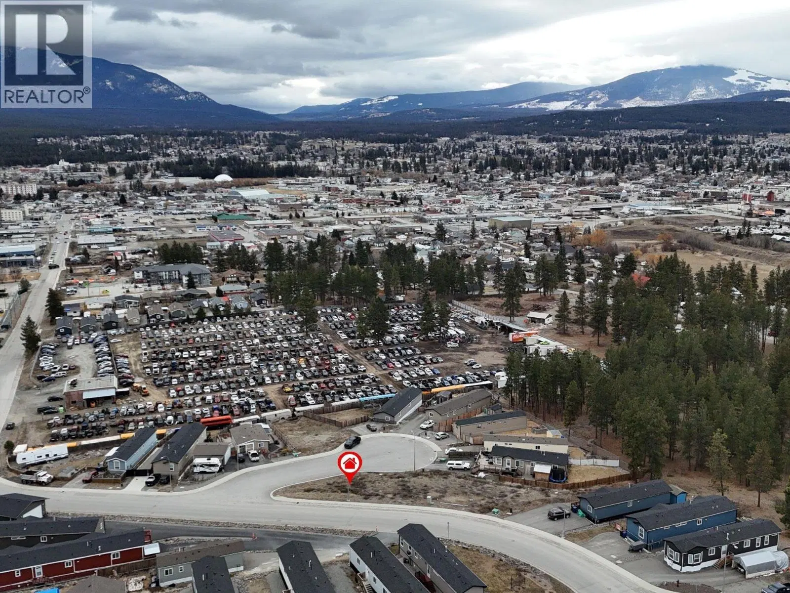 Photo 3 of 4 at 513 Steepleview Point