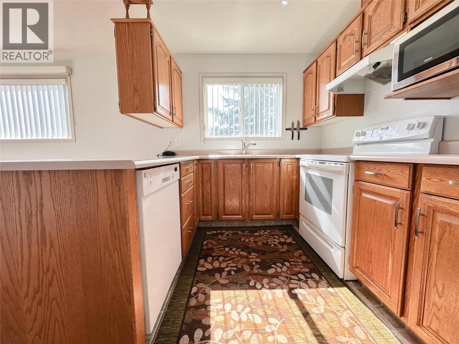 Photo 4 of 17 at #208 – 6840 89TH Street
