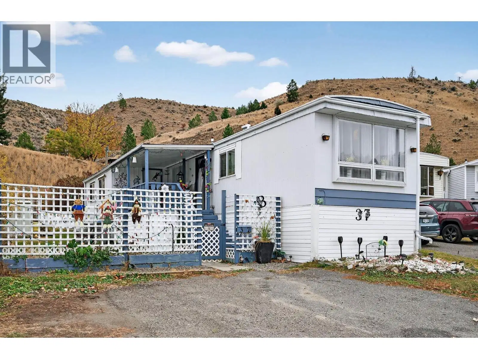 #37 – 1175 ROSE HILL Road