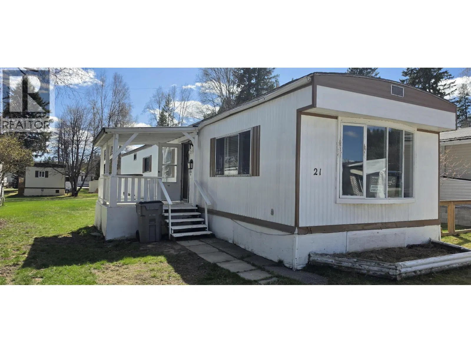 #21 – 654 NORTH FRASER Drive