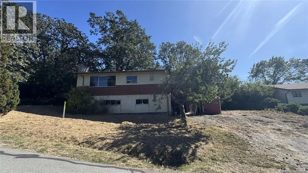 Photo 1 of 2 at 1279 Burnside Road