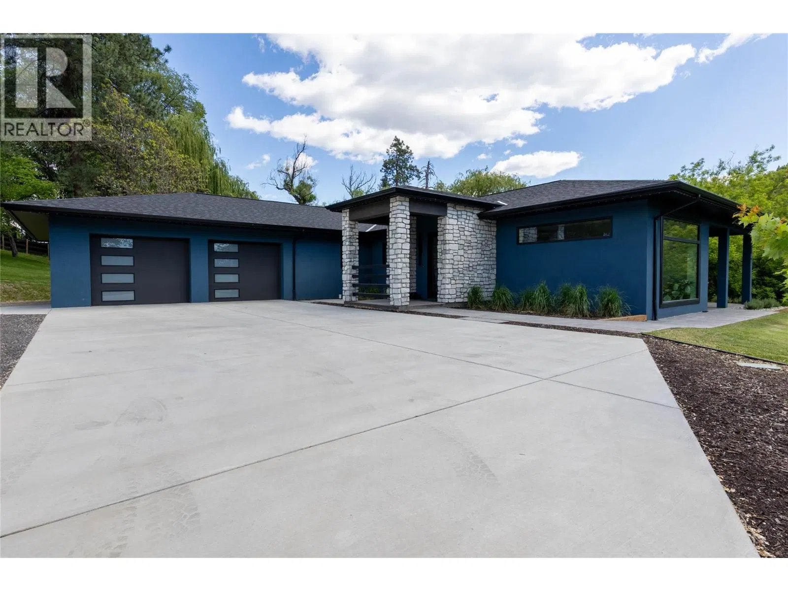 Photo 1 of 68 at 10202 Kalamalka Road