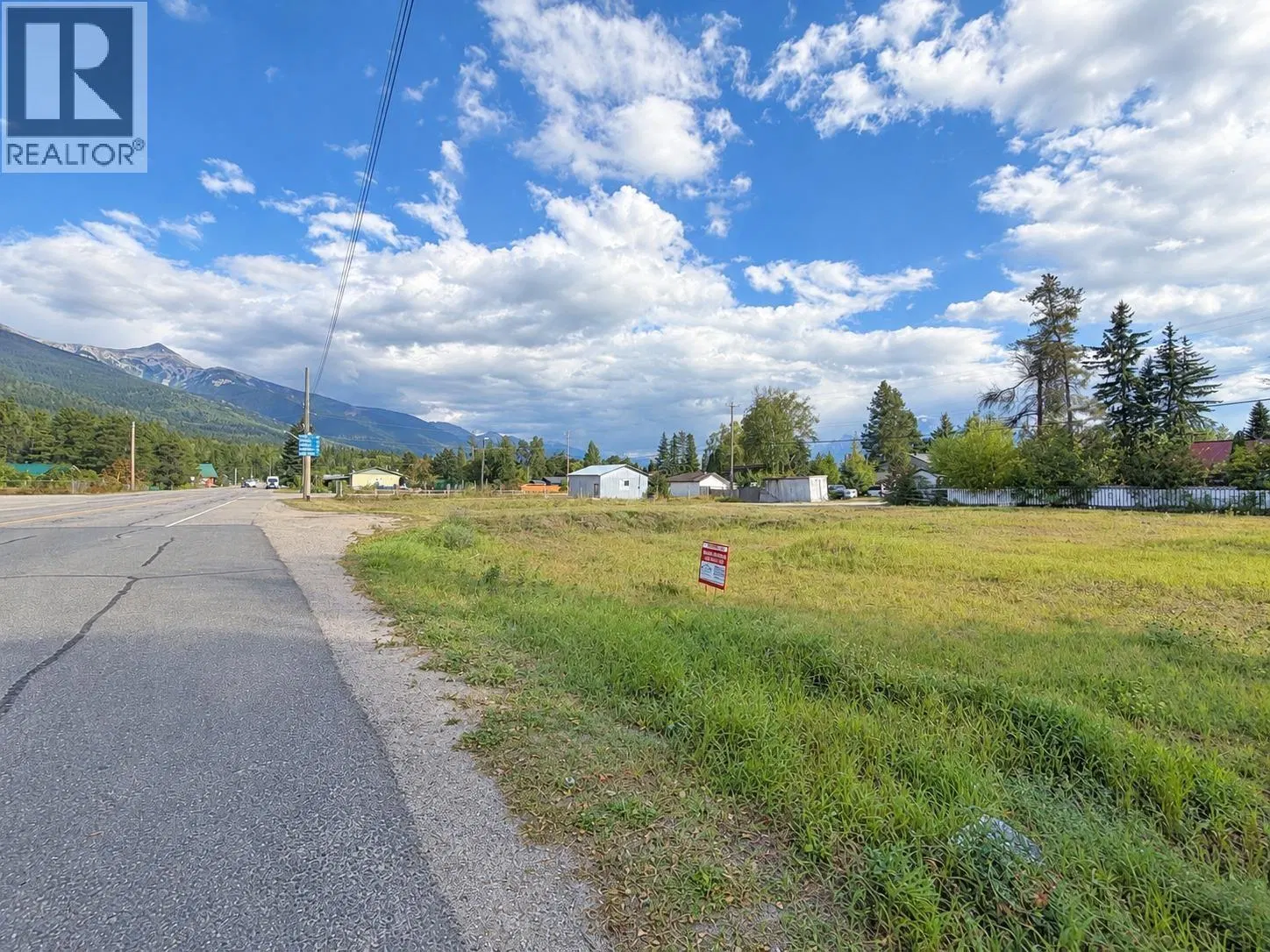 Photo 3 of 6 at 1123 5TH Avenue