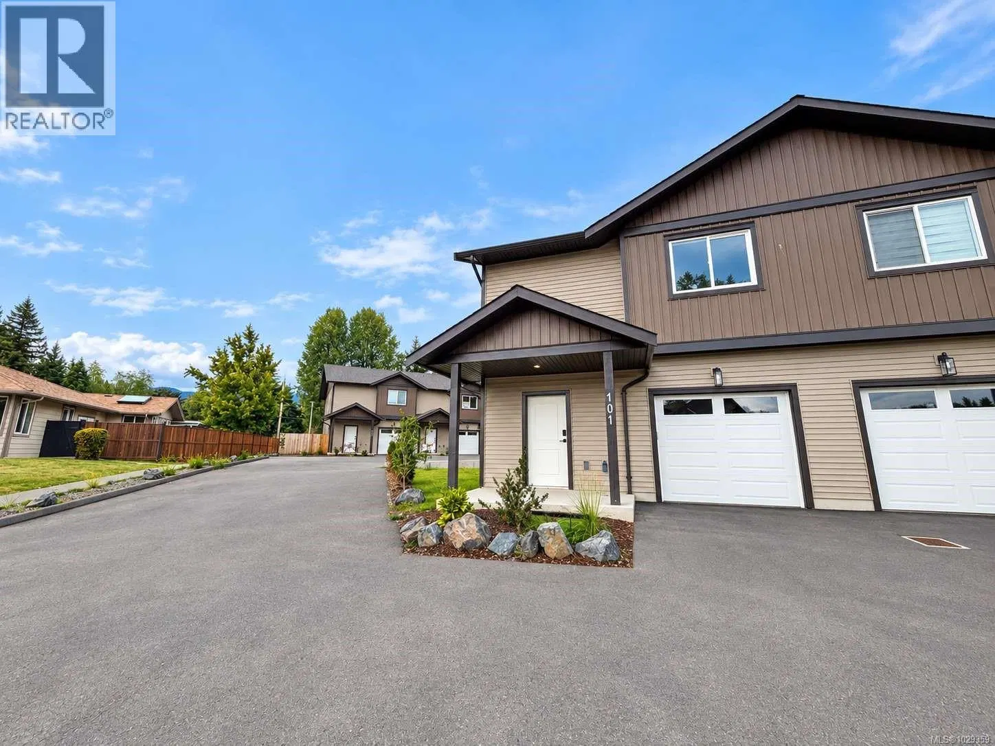 Photo 1 of 51 at #101 – 5535 Woodland Crescent