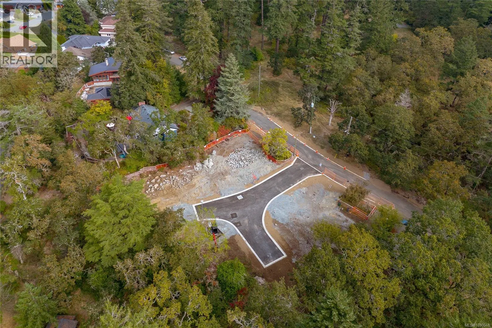 Photo 3 of 10 at 3802 Madaric Place