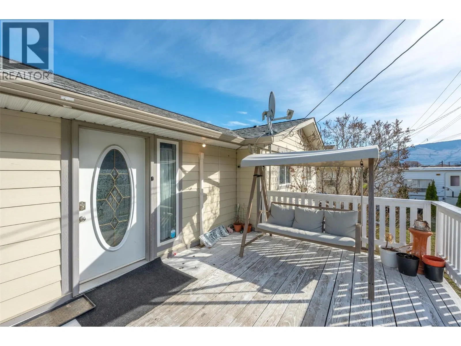 Photo 2 of 65 at 410 10TH Avenue