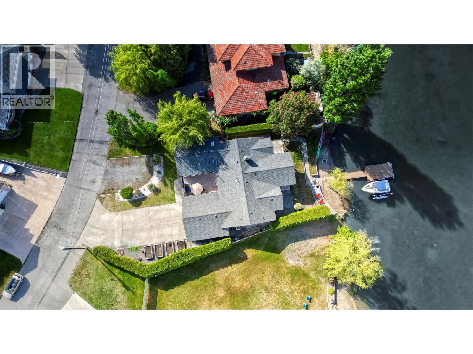 Photo 5 of 26 at 45 HARBOUR KEY Drive