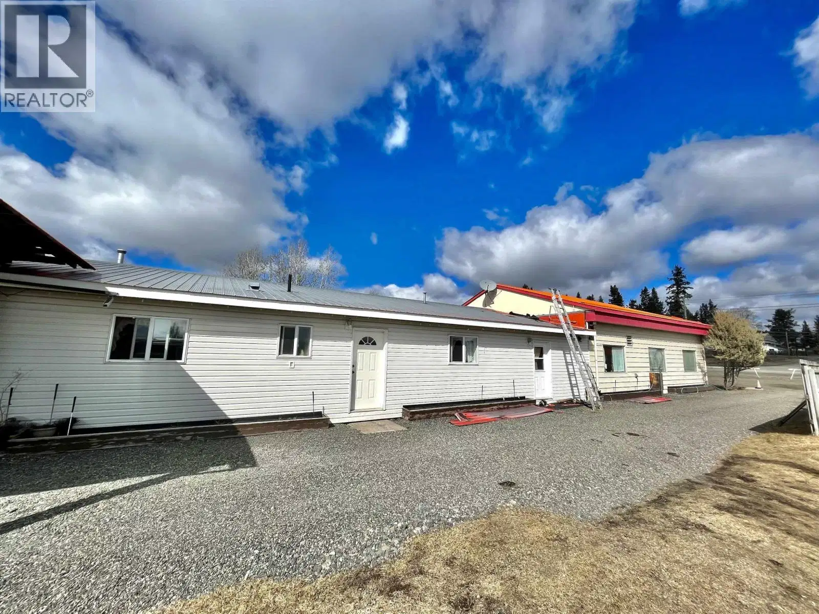 3988 CARIBOO 97 Highway
