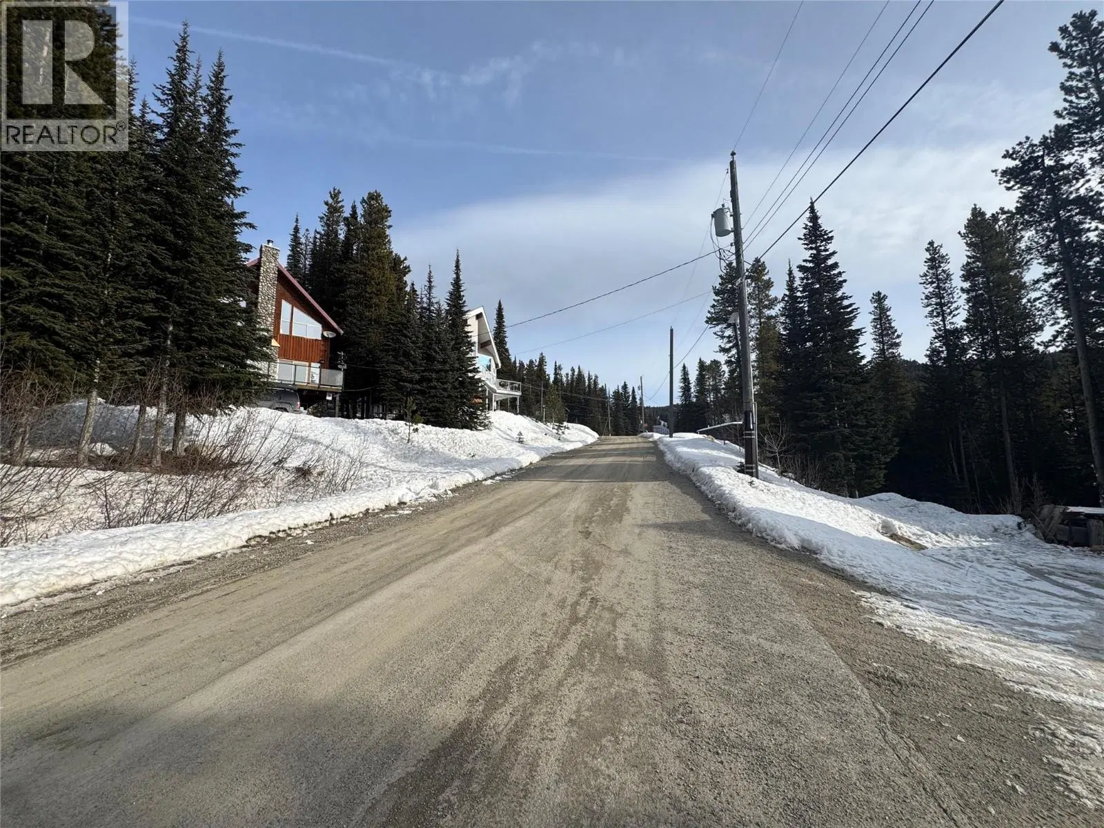 Photo 5 of 26 at 127 Wapiti Creek Road