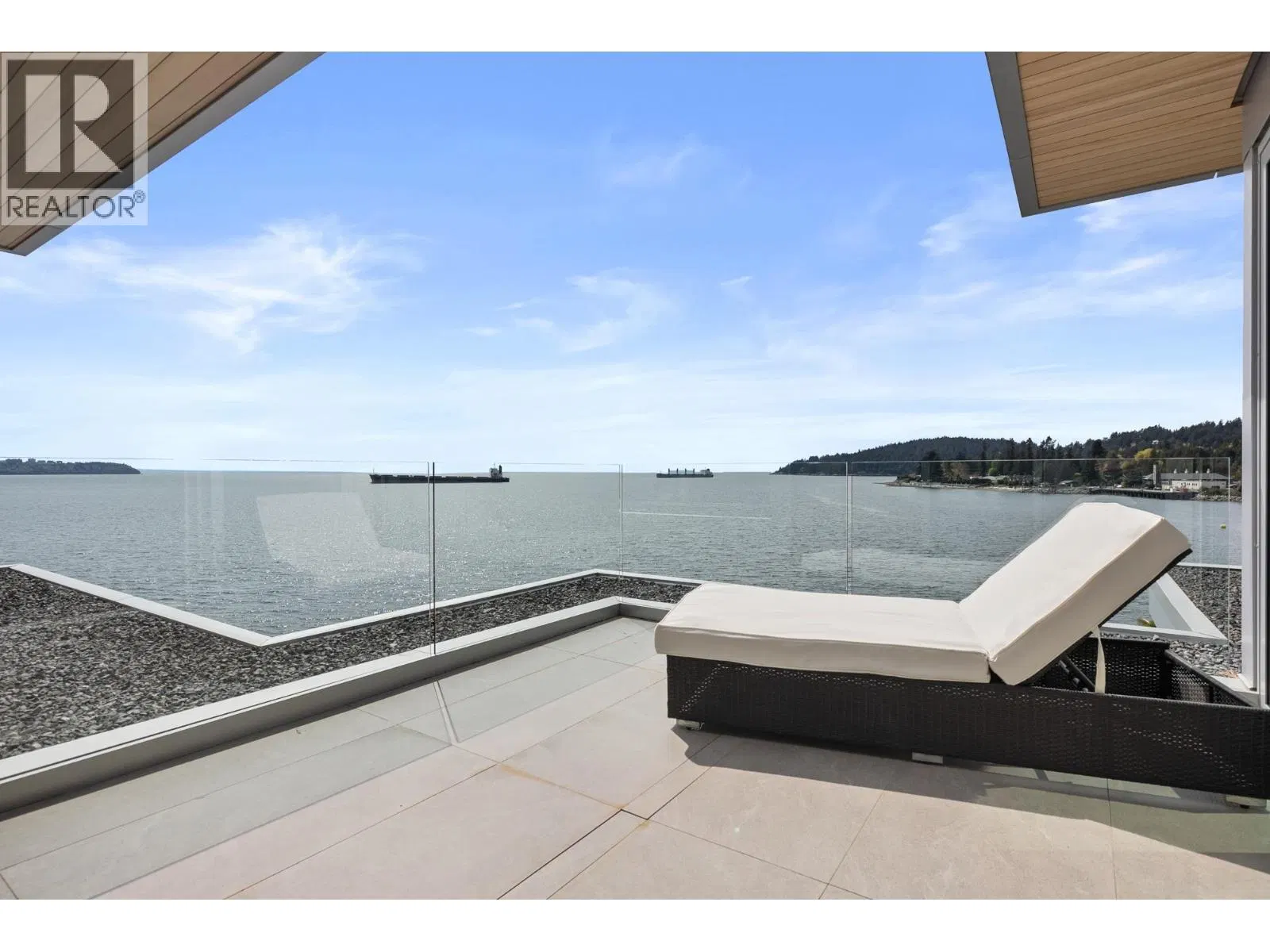 Photo 3 of 40 at 3906 MARINE Drive