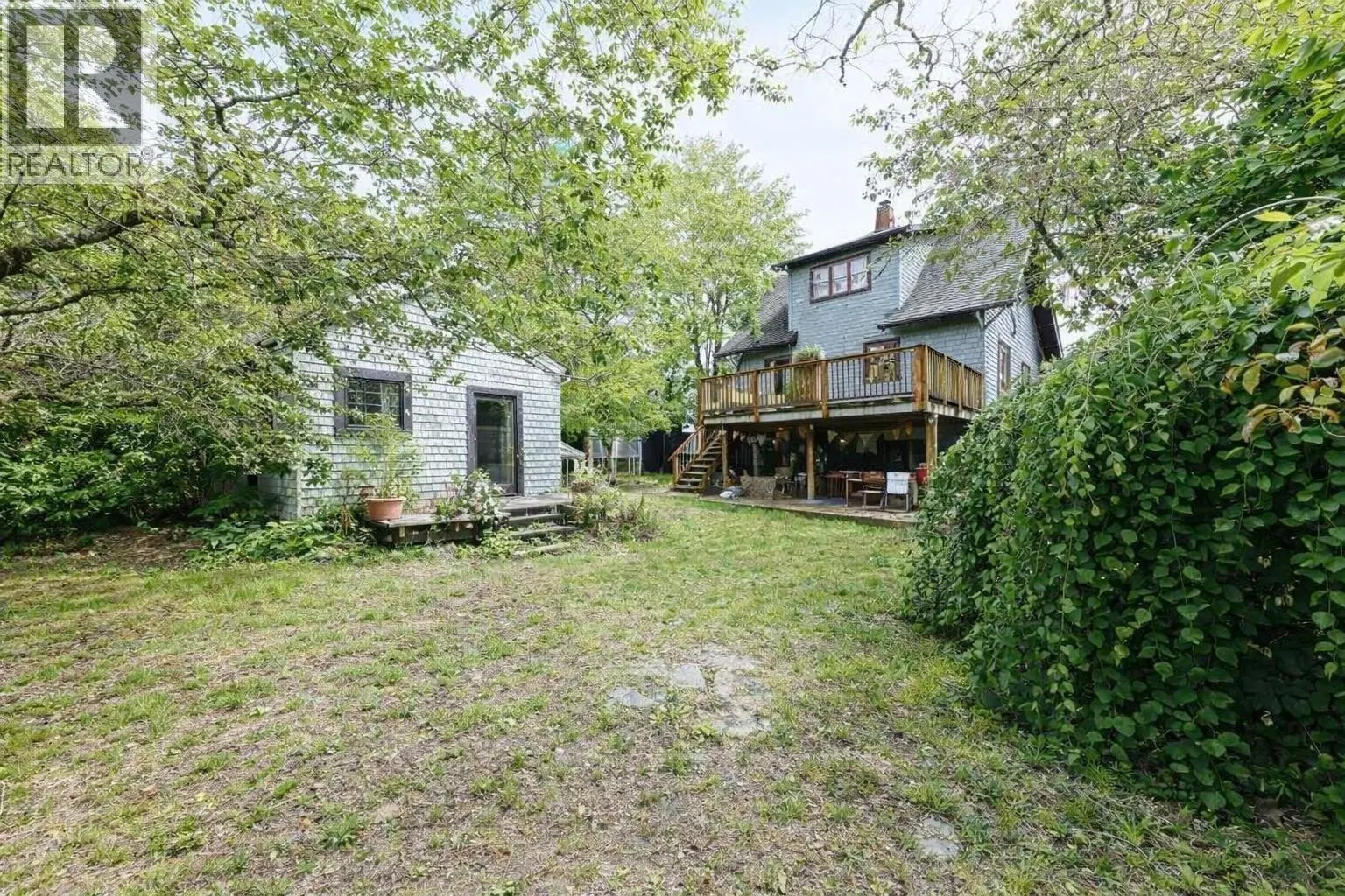 Photo 5 of 33 at 364 East 14TH Street