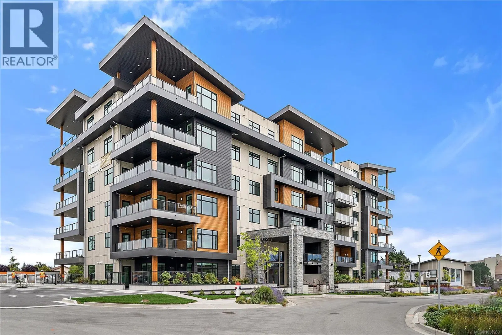 Photo 1 of 21 at #406 – 2520 Hackett Crescent