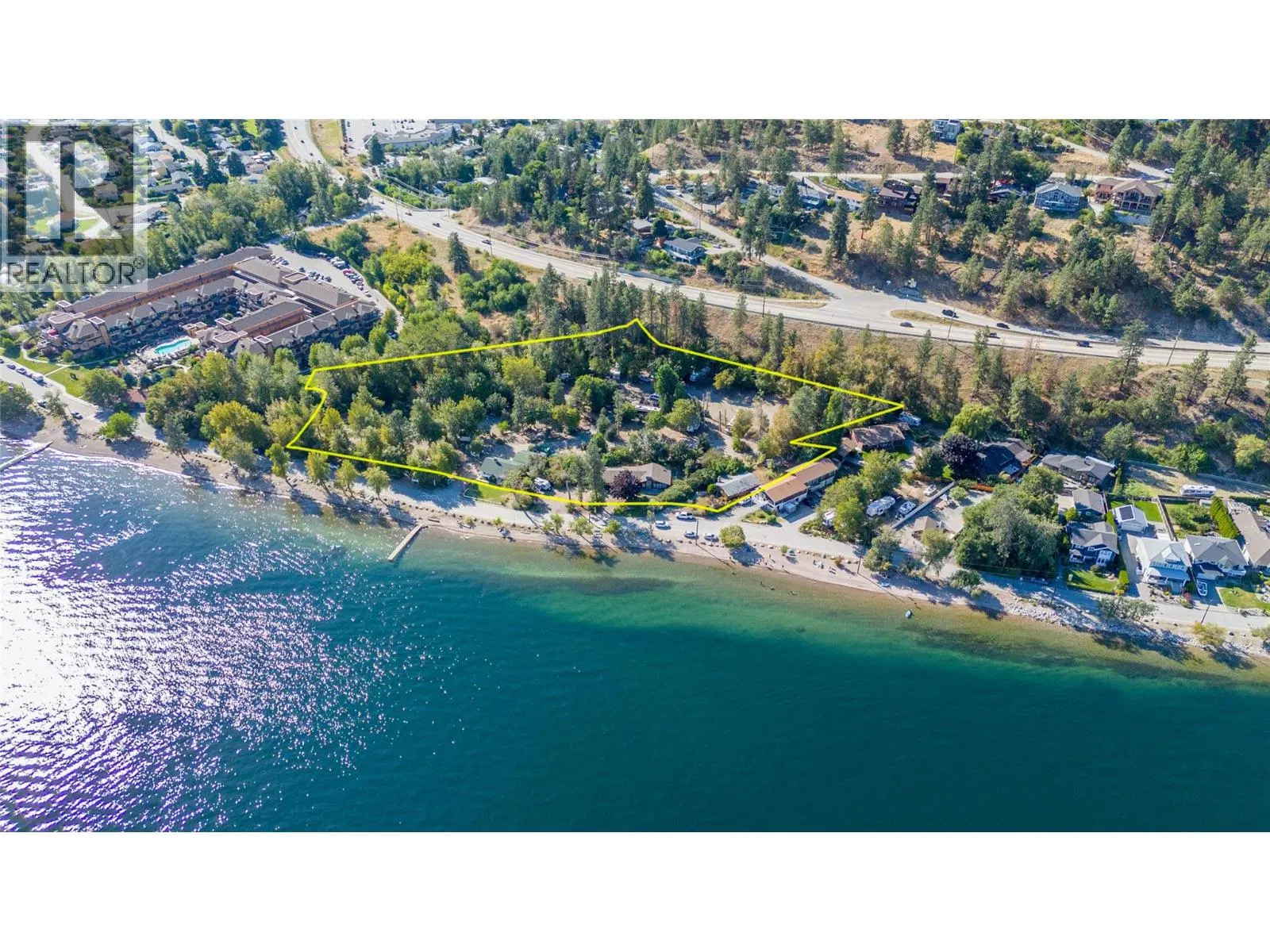 Photo 1 of 17 at 3960 Beach Avenue