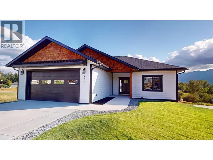 Photo 1 of 40 at 825 Selkirk Drive