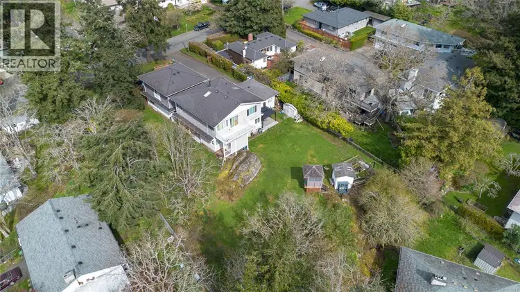 863 Parklands Drive