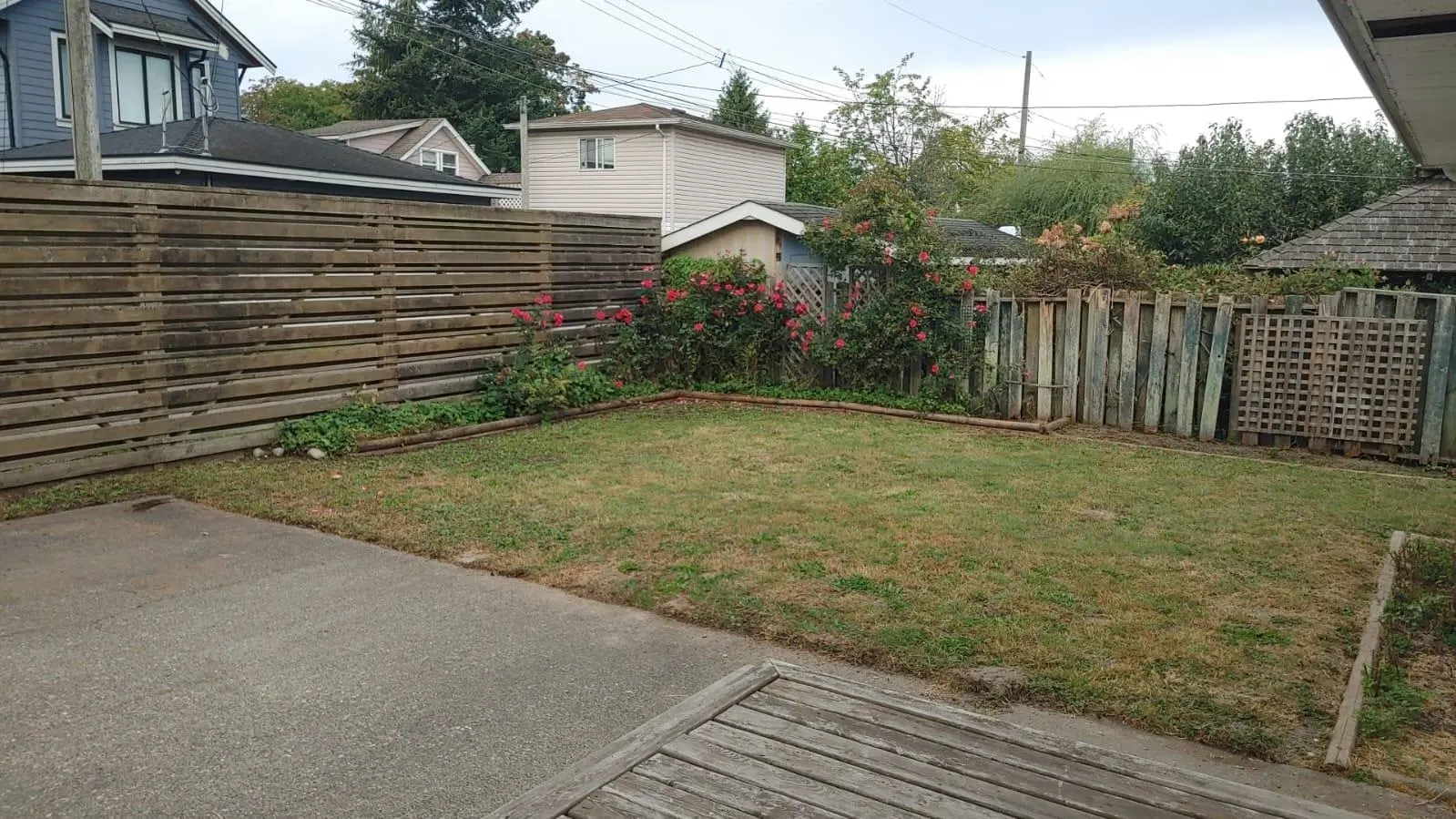 Photo 5 of 17 at 2171 Stirling Avenue