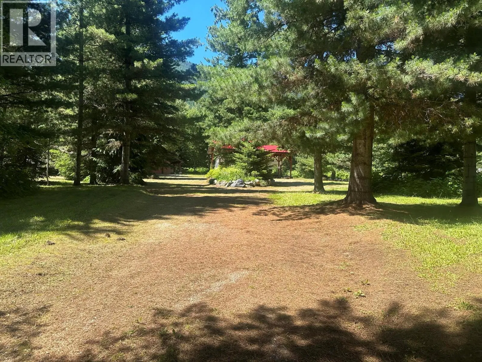 Photo 3 of 36 at 212 ISLAND VIEW Road