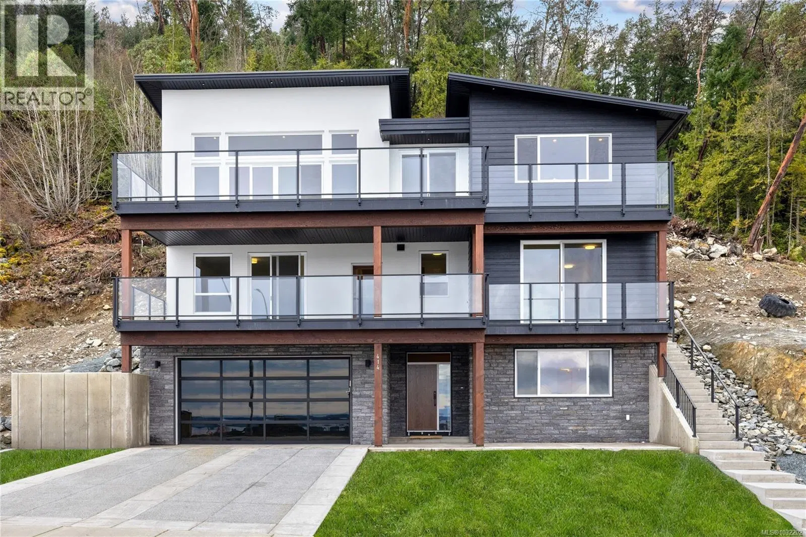 414 Thetis Drive