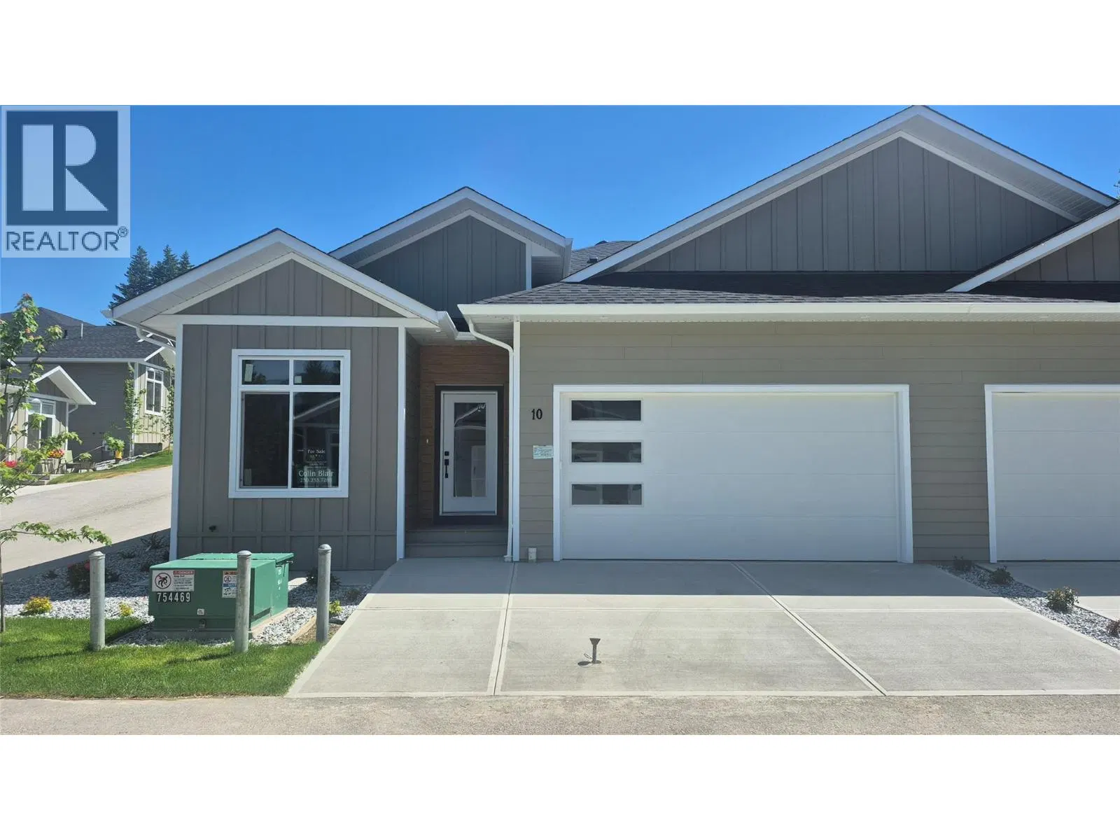Photo 1 of 70 at #10 – 231 20 Street