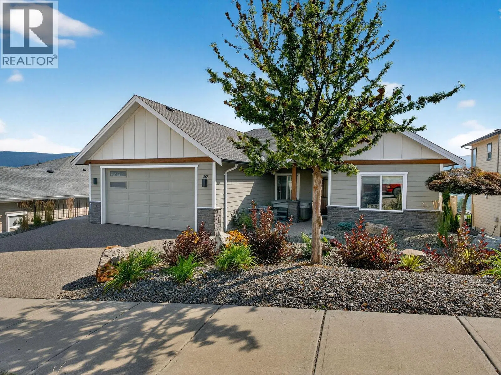 Photo 2 of 31 at 1365 Nishi Court