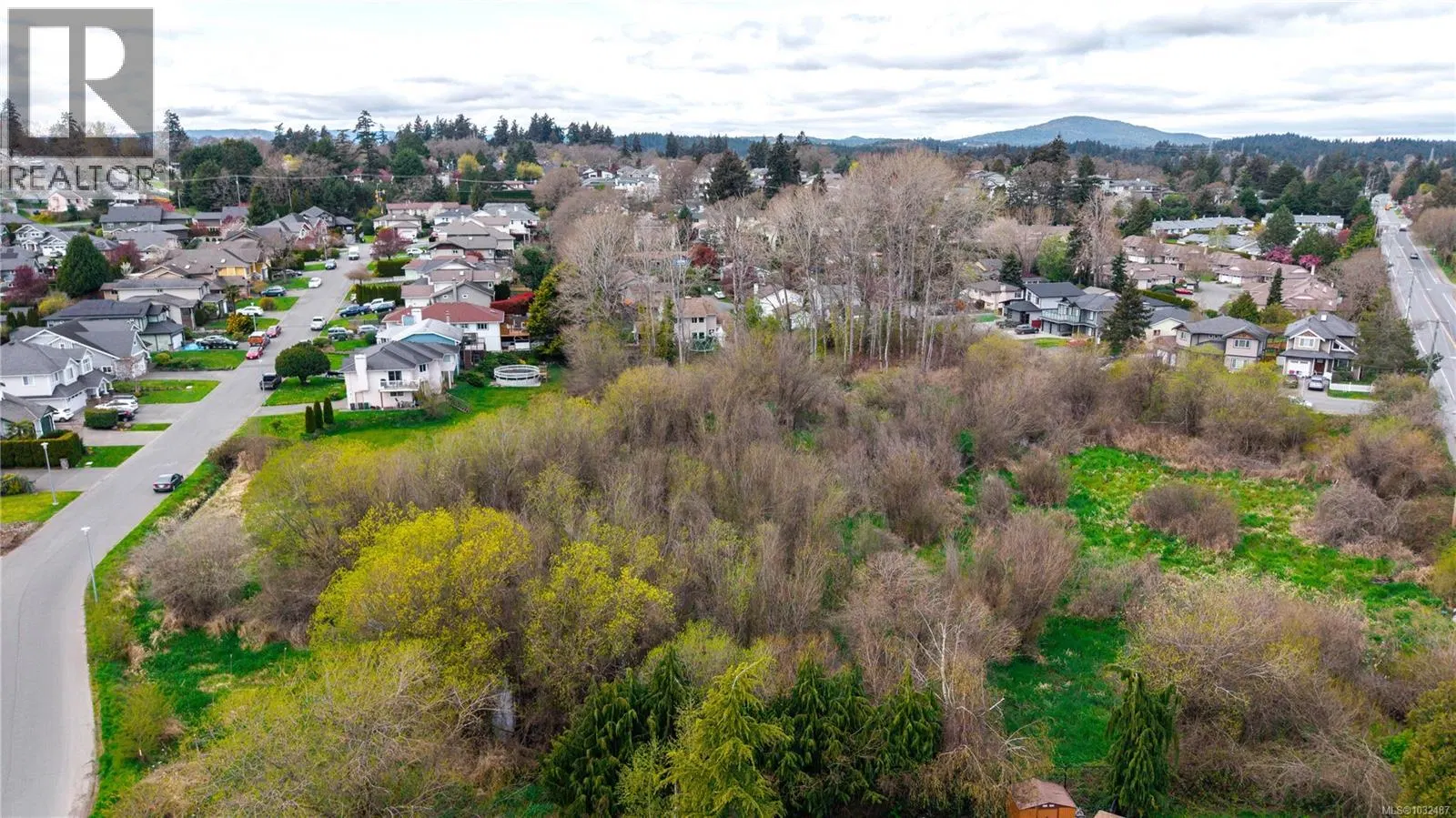 Photo 5 of 14 at 4104 Interurban Road