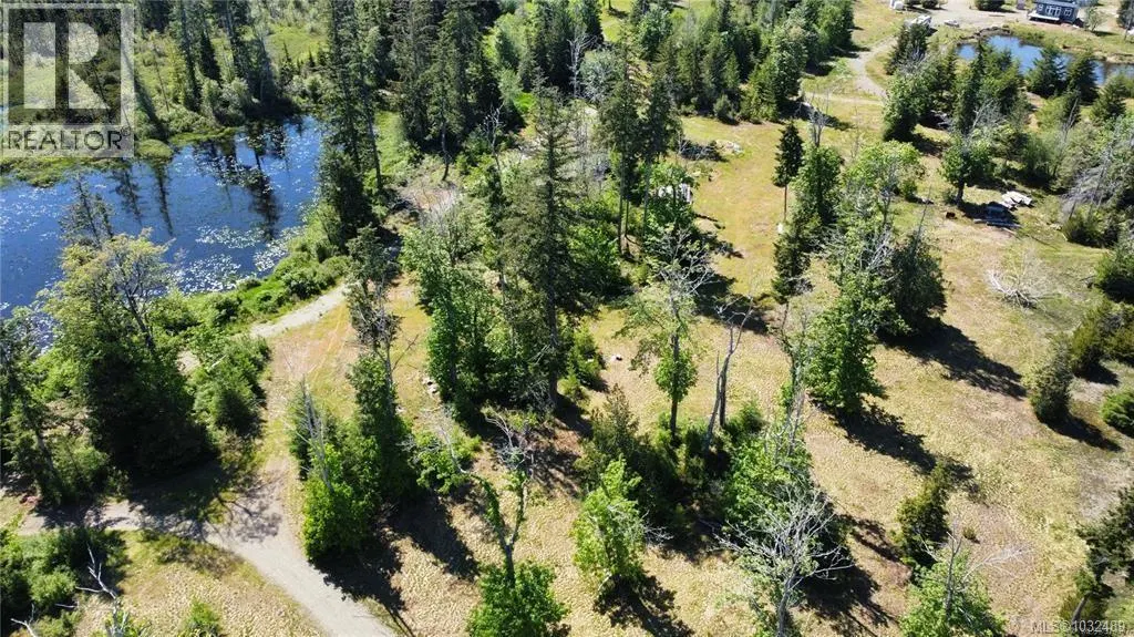 Photo 2 of 12 at SL 6 – 4275 Island Highway