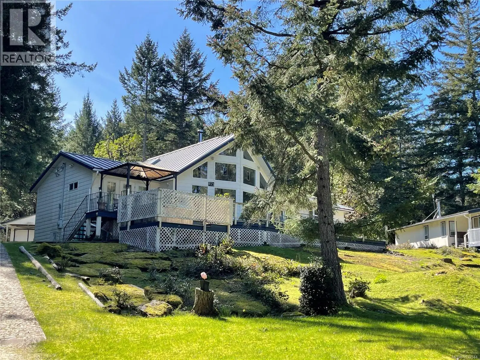 873 Driftwood Drive