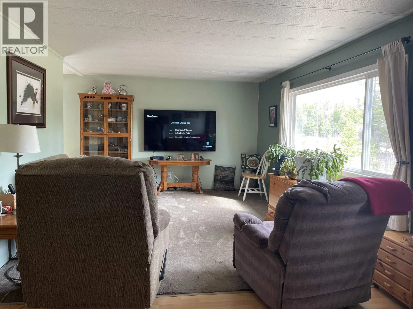 Photo 5 of 17 at 7008 HOLMES Road