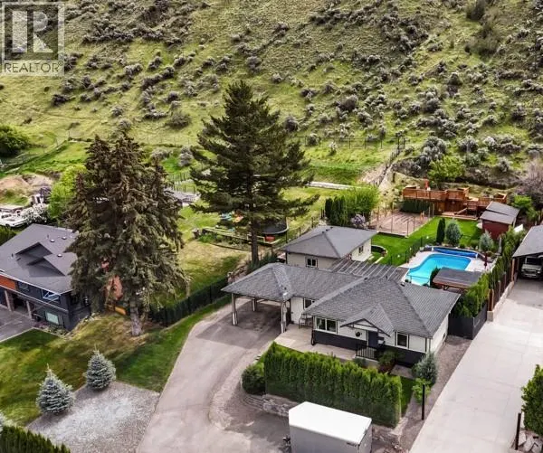 Photo 2 of 43 at 2015 Valleyview Drive
