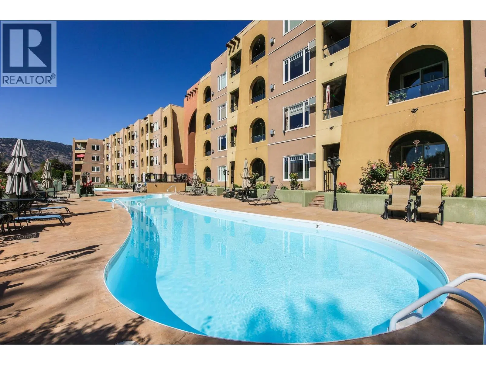 Photo 3 of 31 at #204 – 15 SOLANA KEY Court