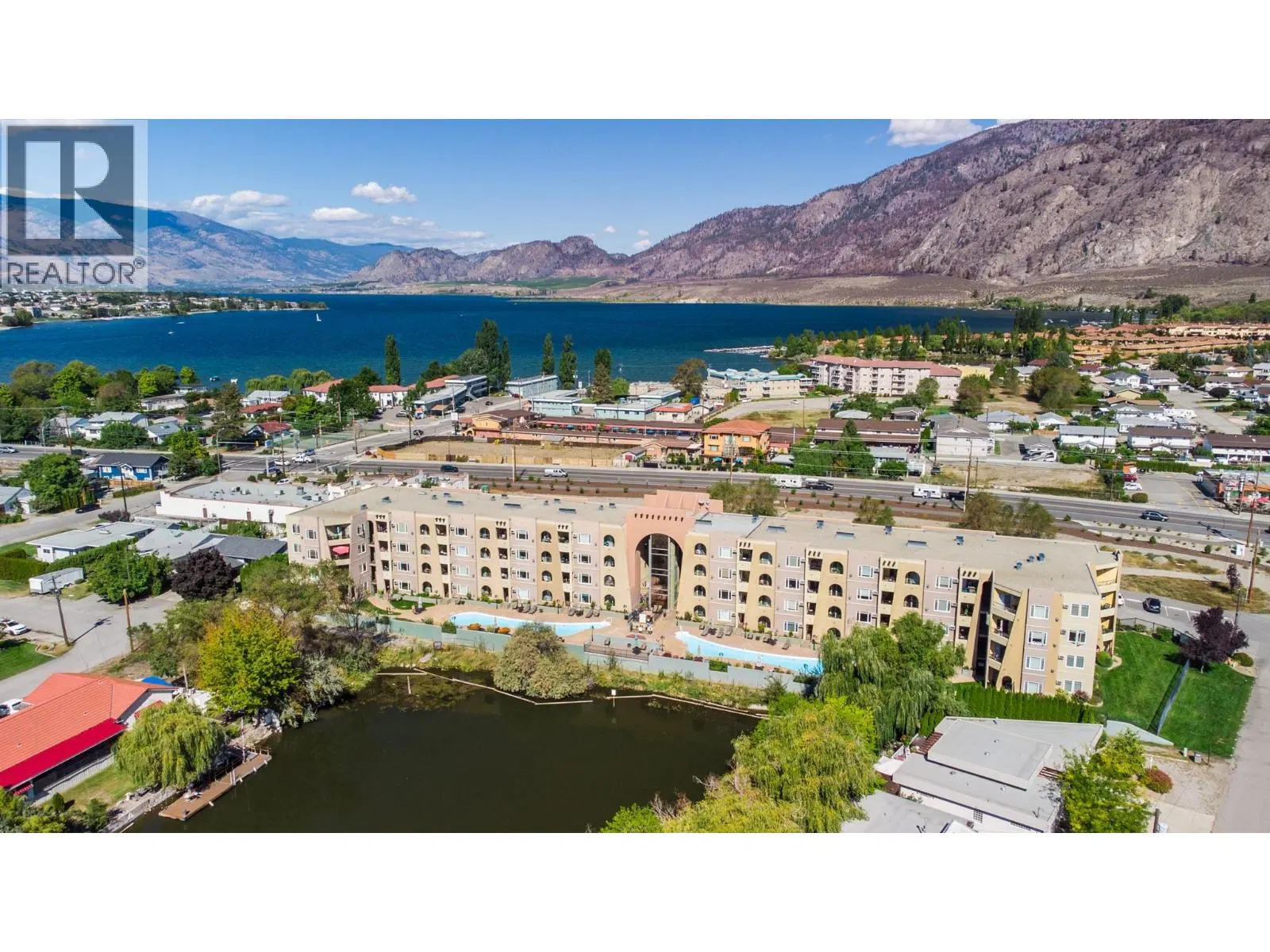Photo 5 of 31 at #204 – 15 SOLANA KEY Court
