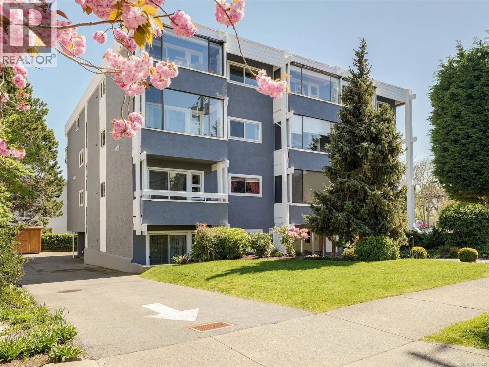 #304 – 1537 Morrison Street