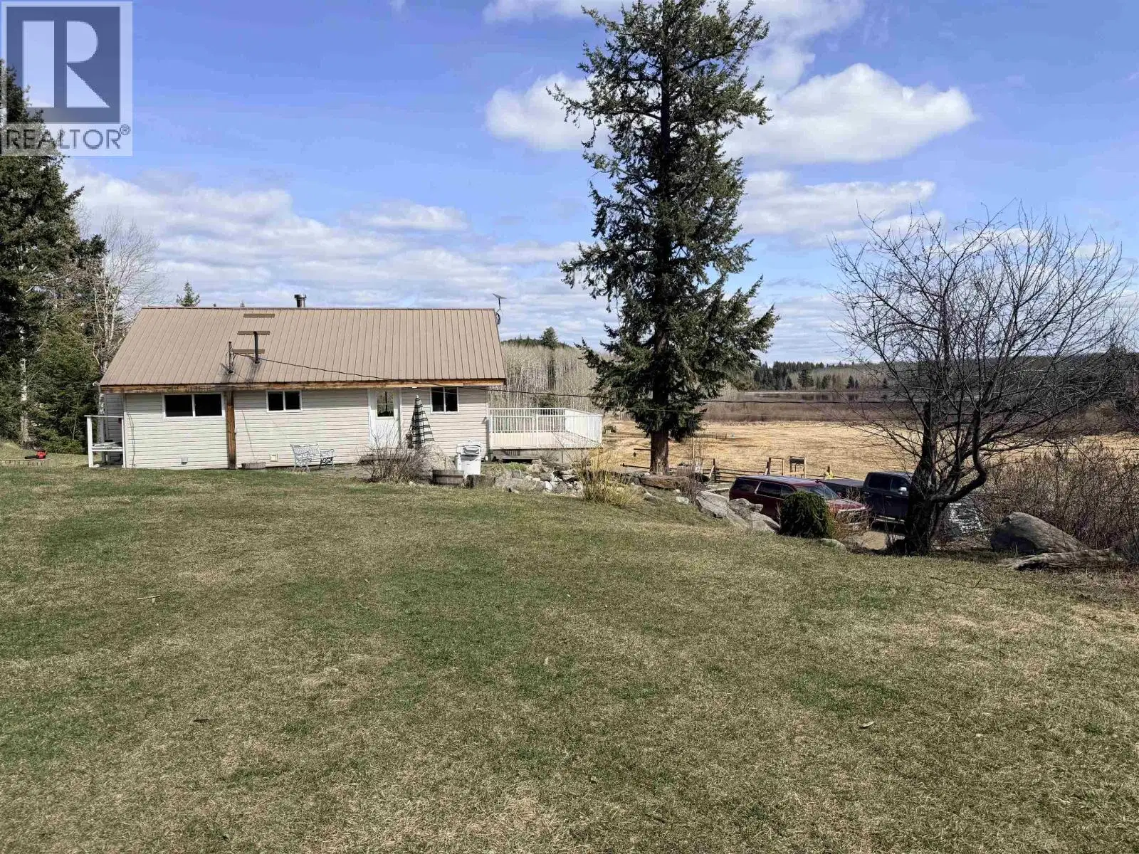 4583 RIDGE ROAD