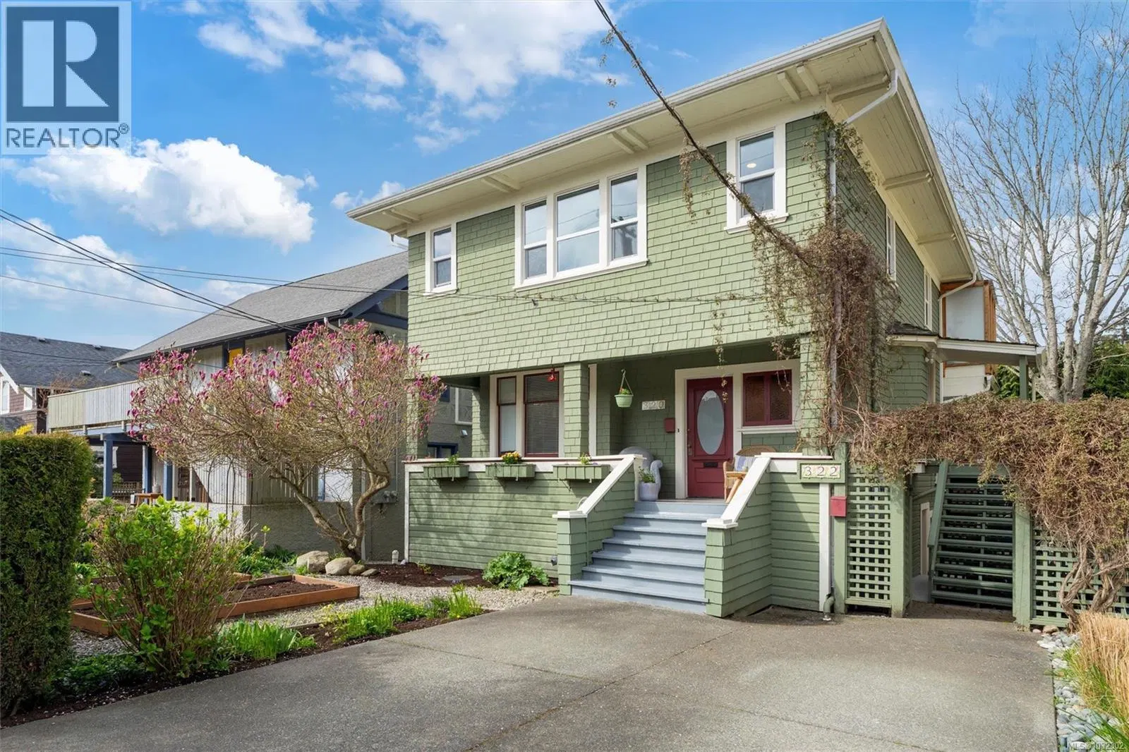 Photo 3 of 68 at 320 Moss Street