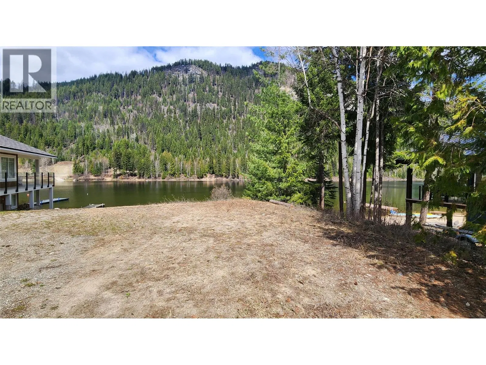 Photo 3 of 30 at 4333 EAST BARRIERE LAKE FS Road