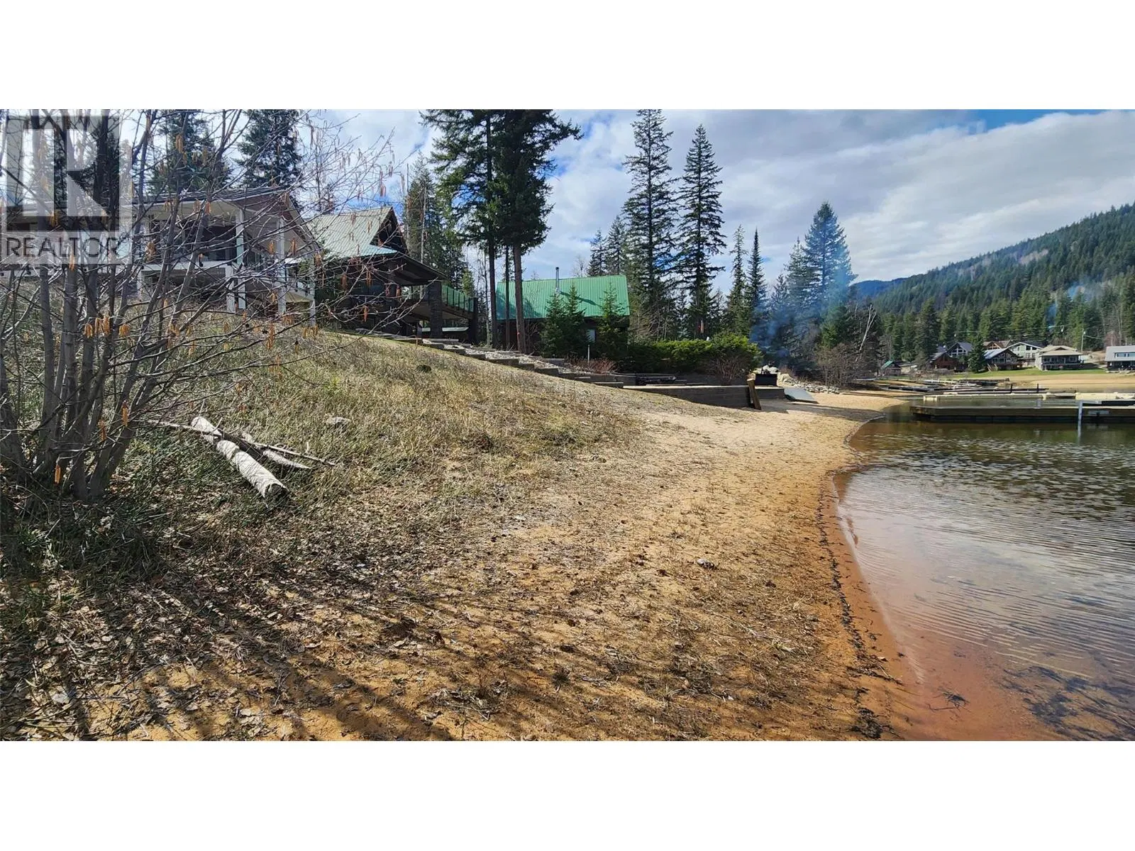Photo 4 of 30 at 4333 EAST BARRIERE LAKE FS Road