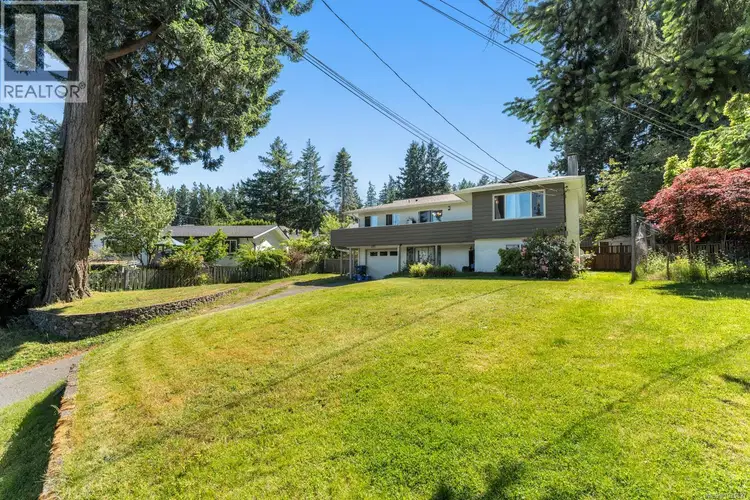 405 Tamarack Road