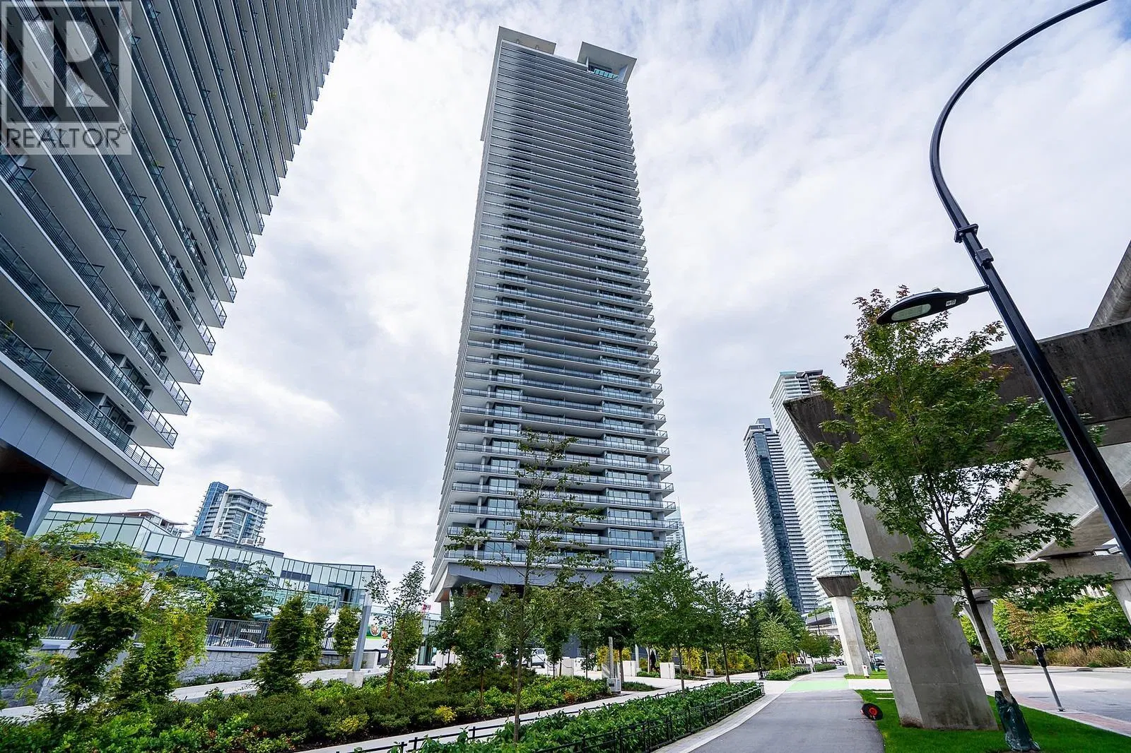 #4309 – 4730 LOUGHEED Highway