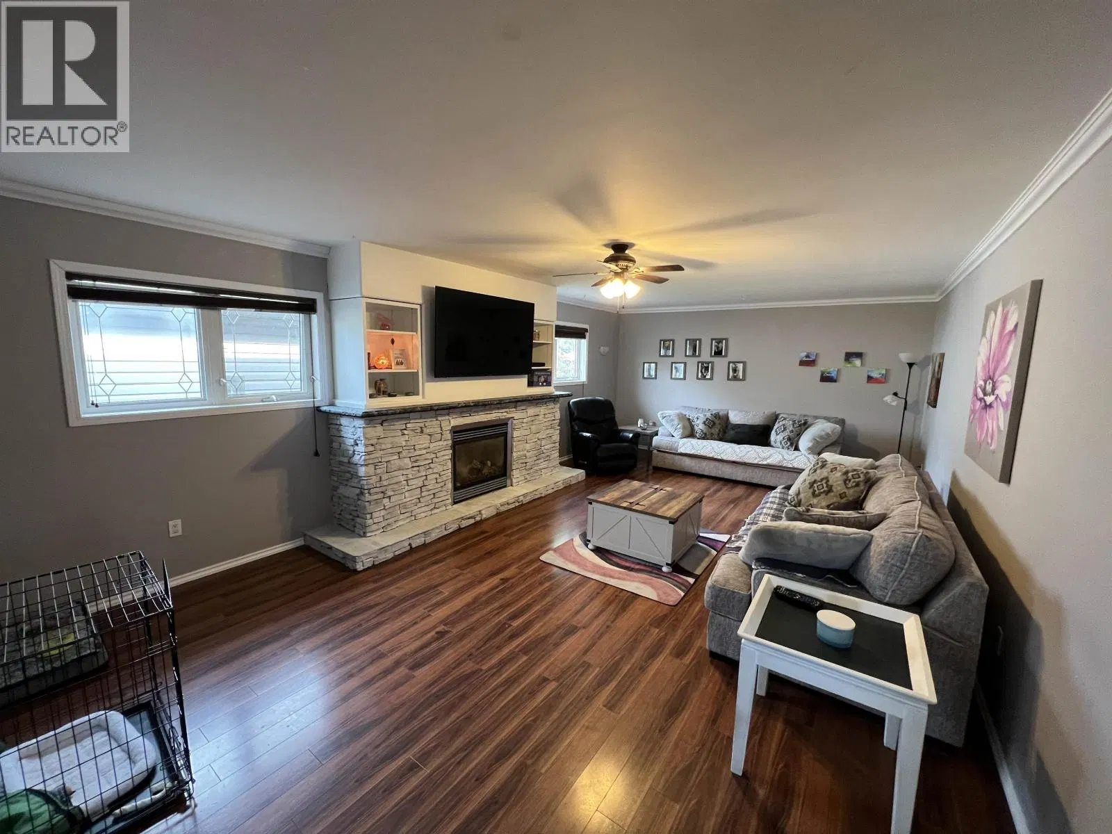 Photo 4 of 27 at 5228 40 Street