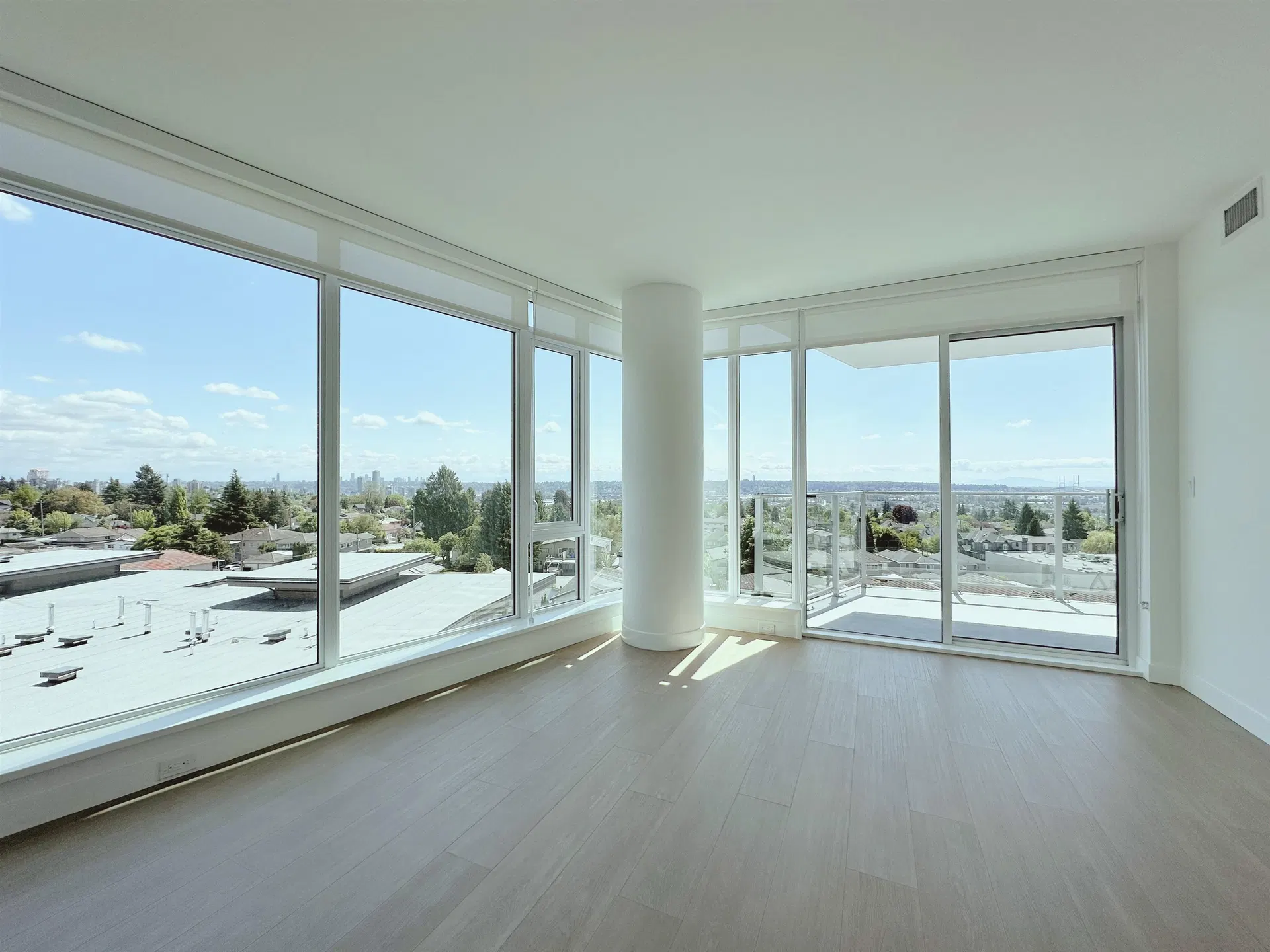 Photo 4 of 8 at #601 – 7799 Park Crescent