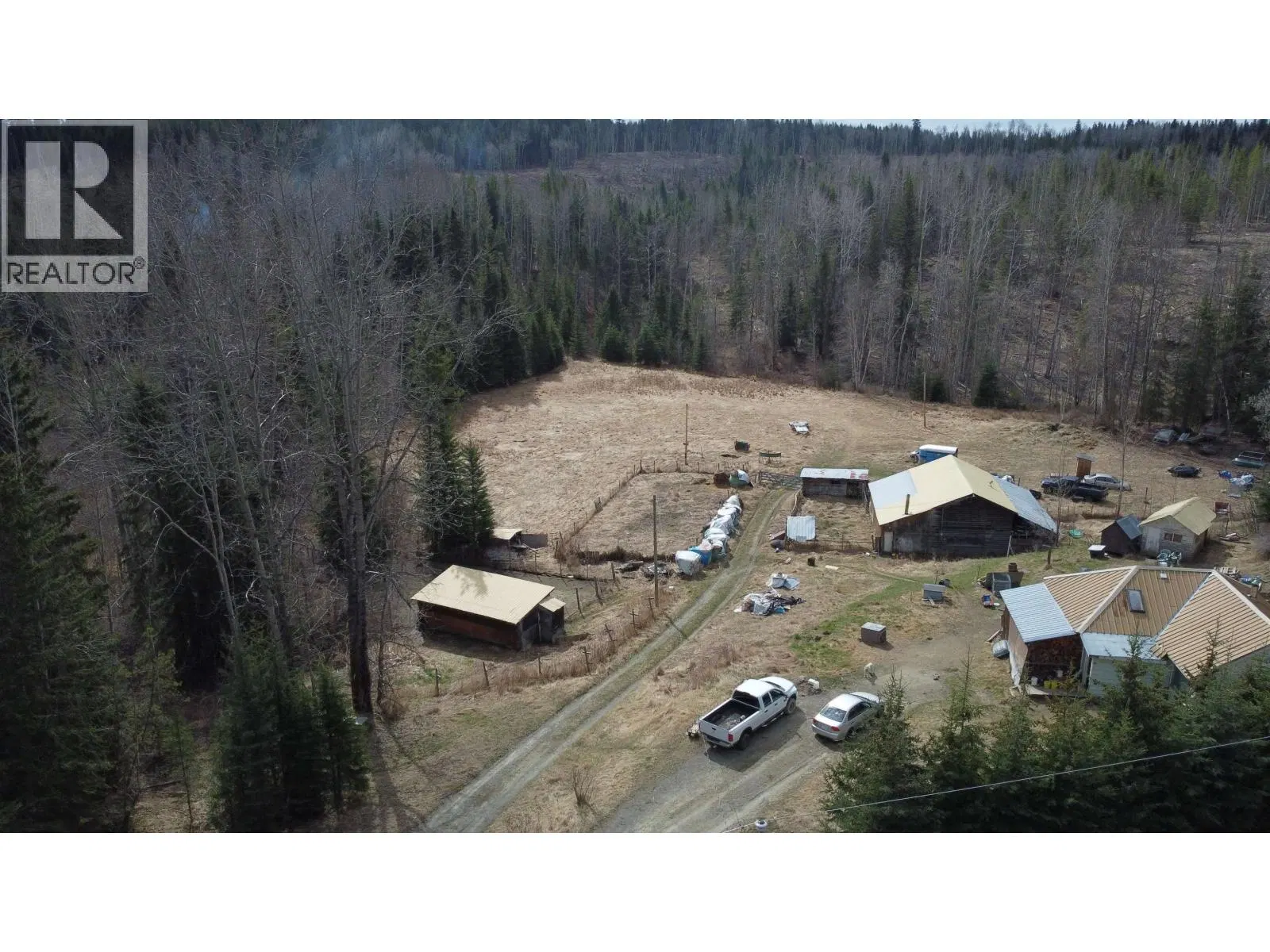 Photo 5 of 15 at 5676 LOWDEN Road