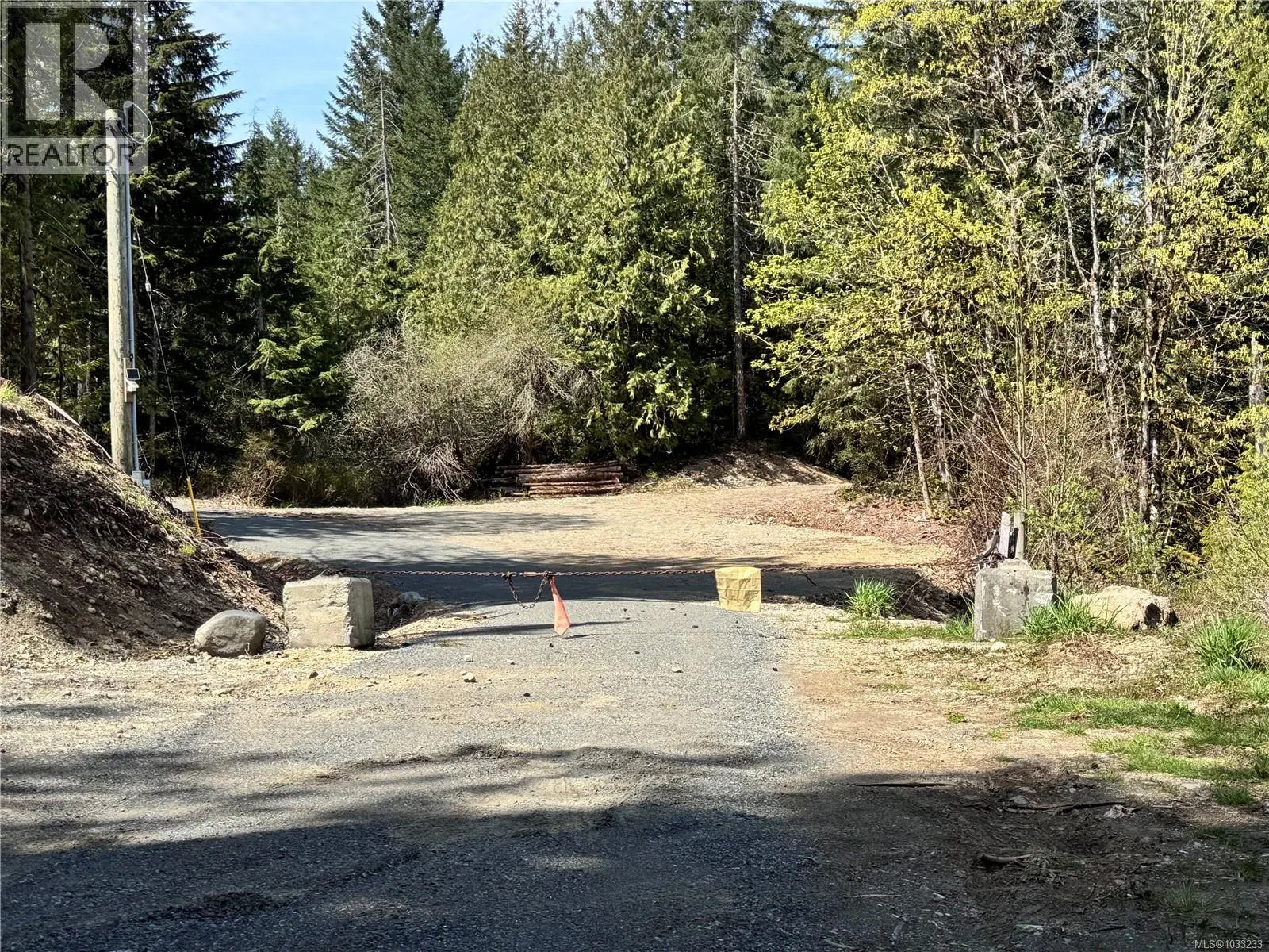 Photo 1 of 18 at 4621 Tipperary Road