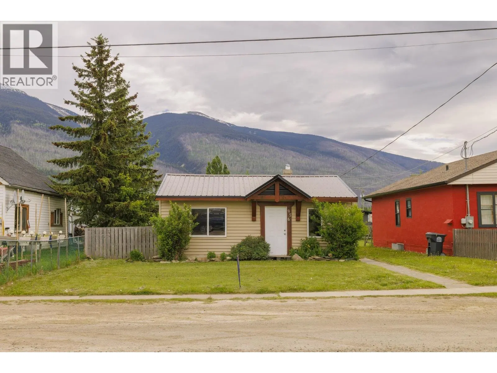 Photo 1 of 23 at 956 4TH Avenue