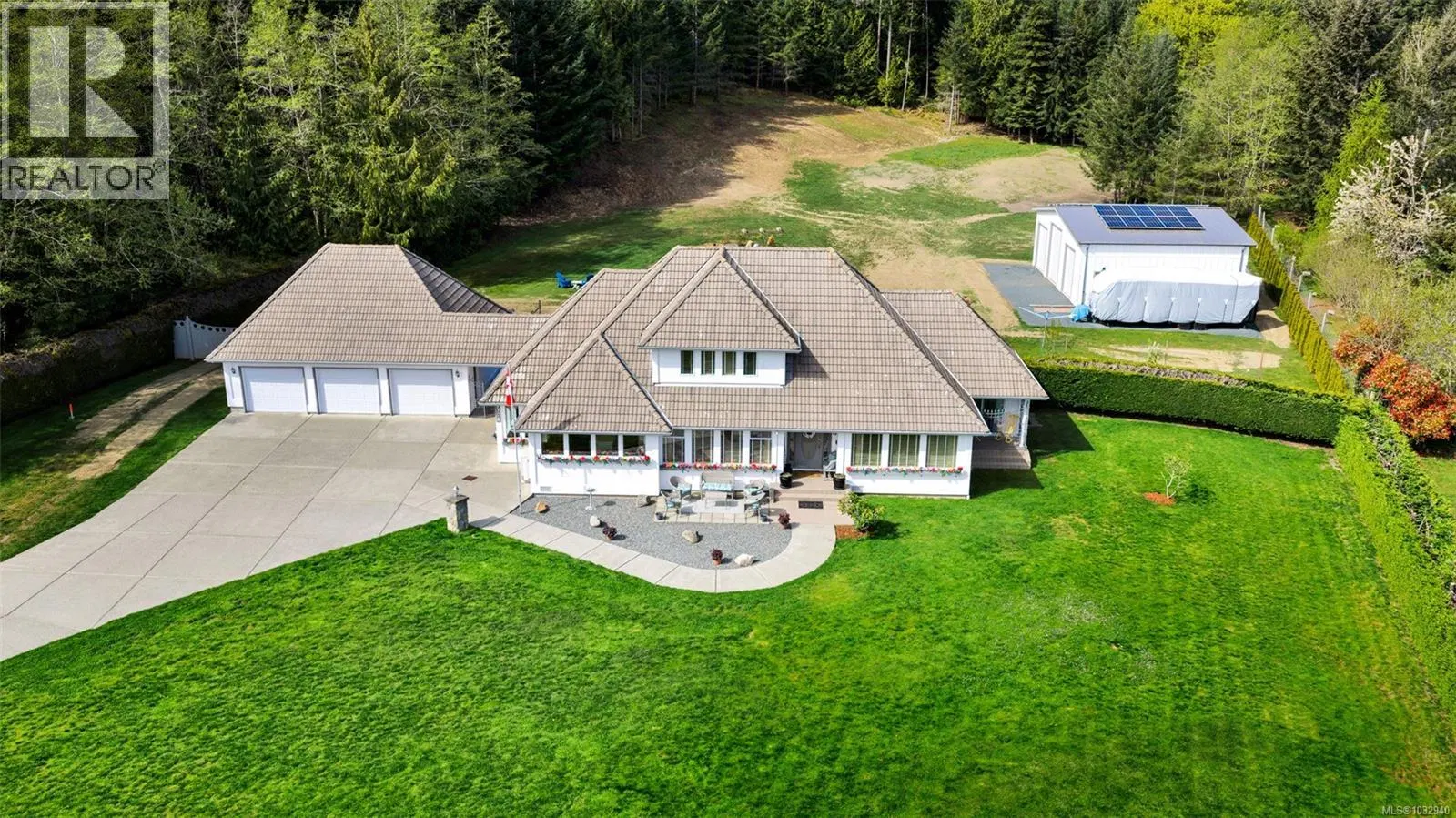 Photo 1 of 93 at 2304 Boulding Road