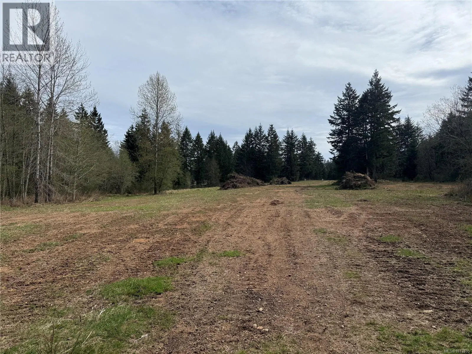 Photo 1 of 3 at 7481 Island Highway