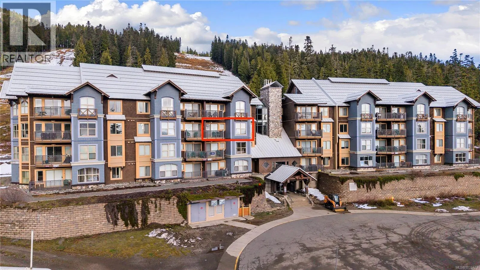 Photo 2 of 45 at #301 – 1280 Alpine Road